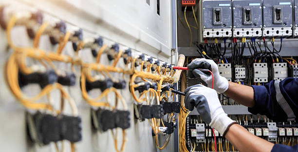 Professional Electrician technician working in Webster Groves, MO